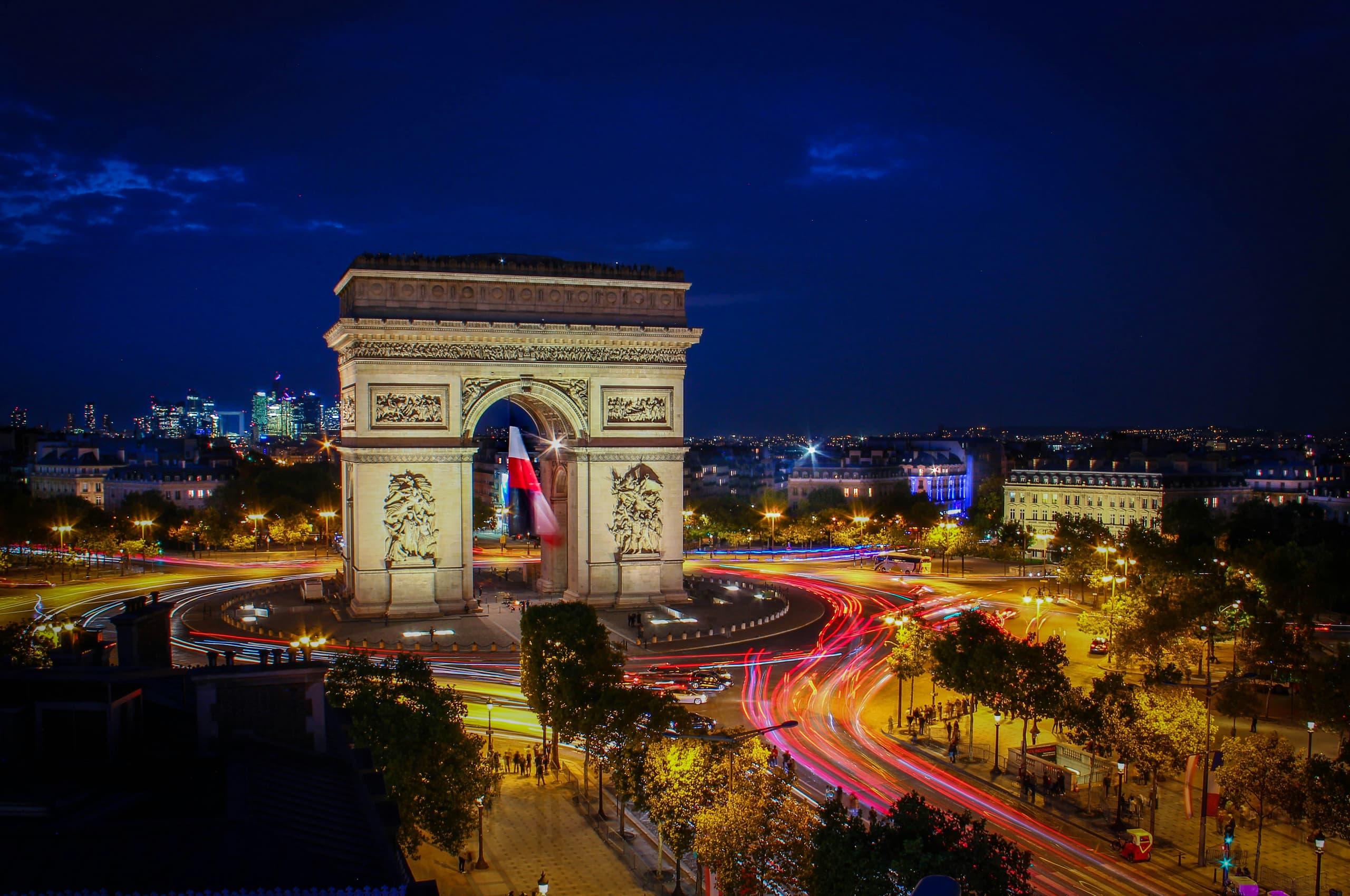 Paris Travel Guide 2026: Top Attractions, Hidden Gems & Food (Complete Guide)